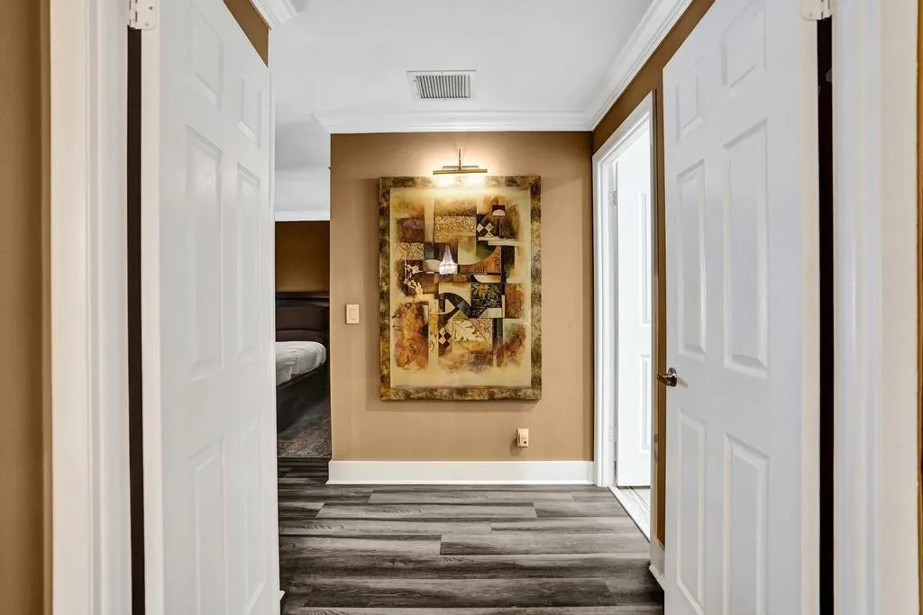 6128 Strawberry Lakes Cir