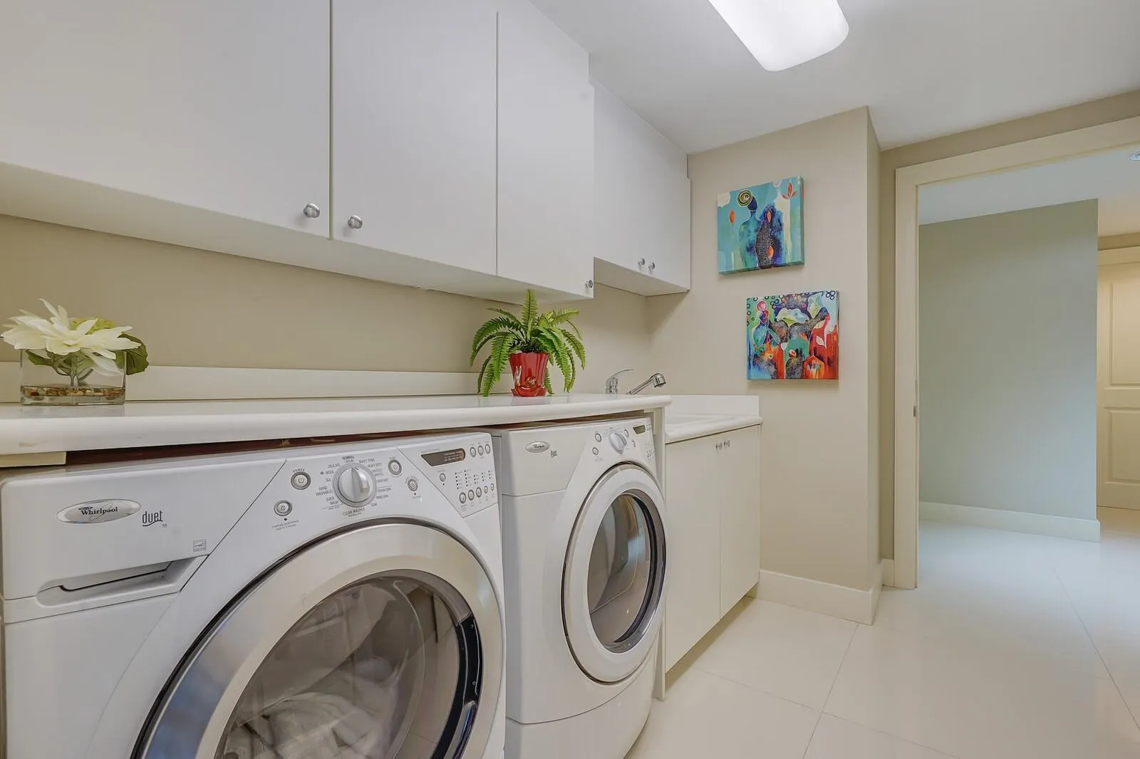 1 N Ocean Blvd, #607