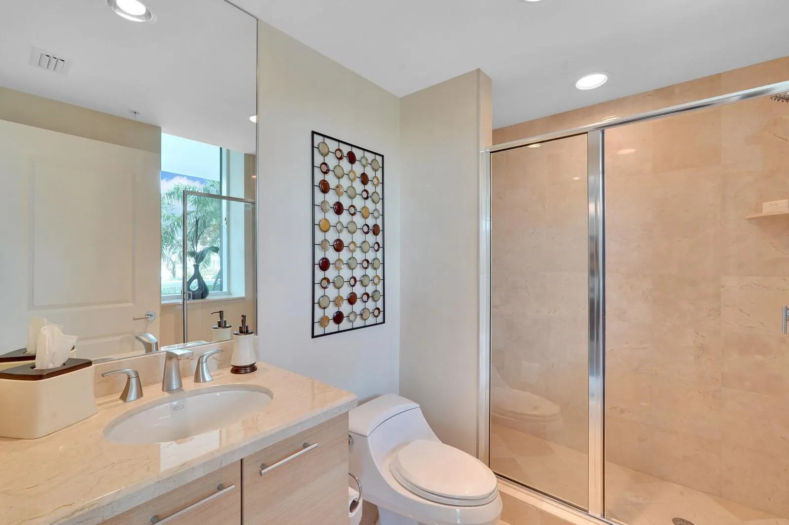 1 N Ocean Blvd, #607