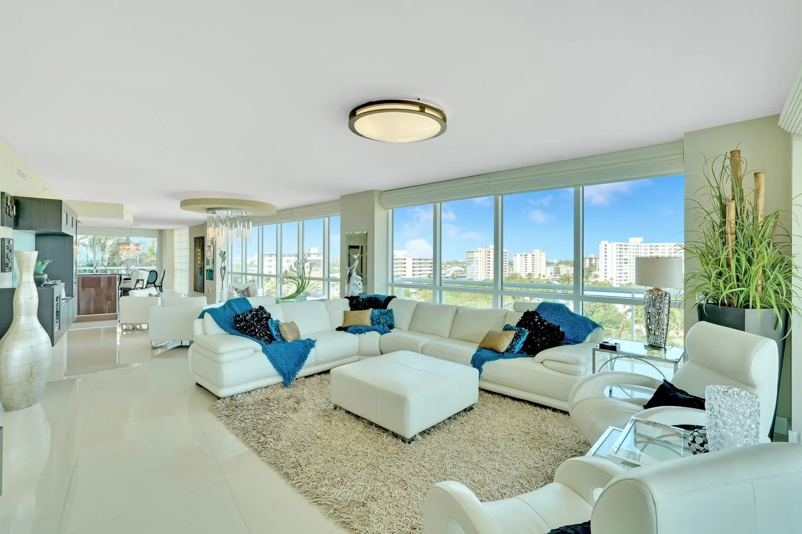 1 N Ocean Blvd, #607