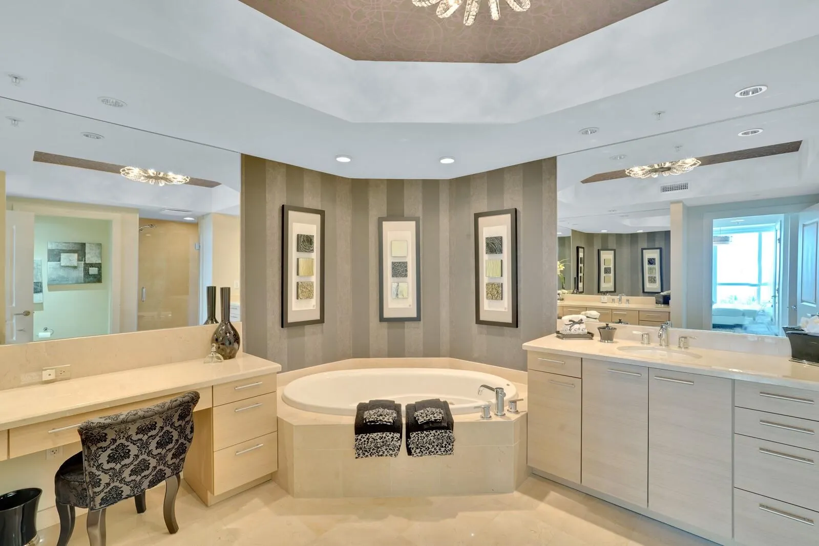 1 N Ocean Blvd, #607