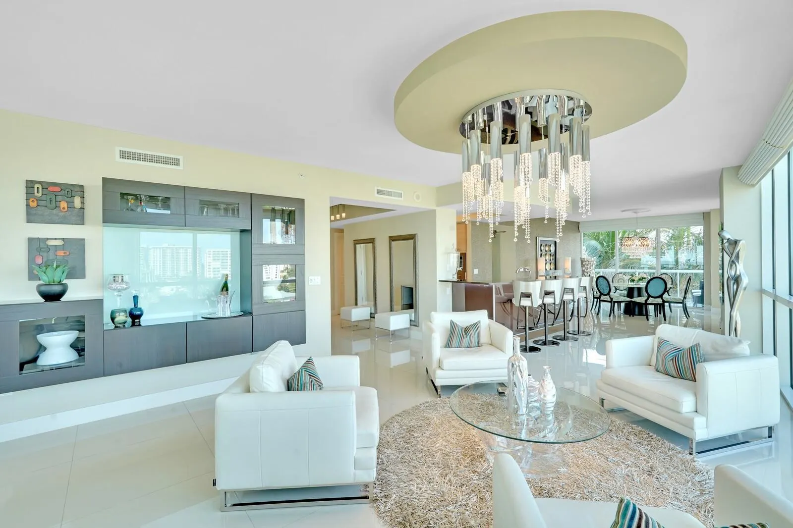 1 N Ocean Blvd, #607