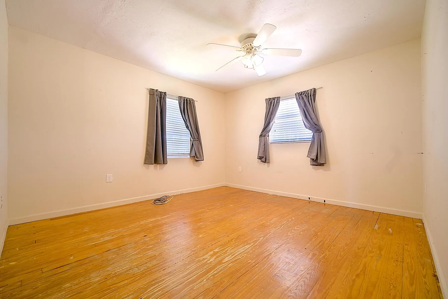 207 Storter Ave