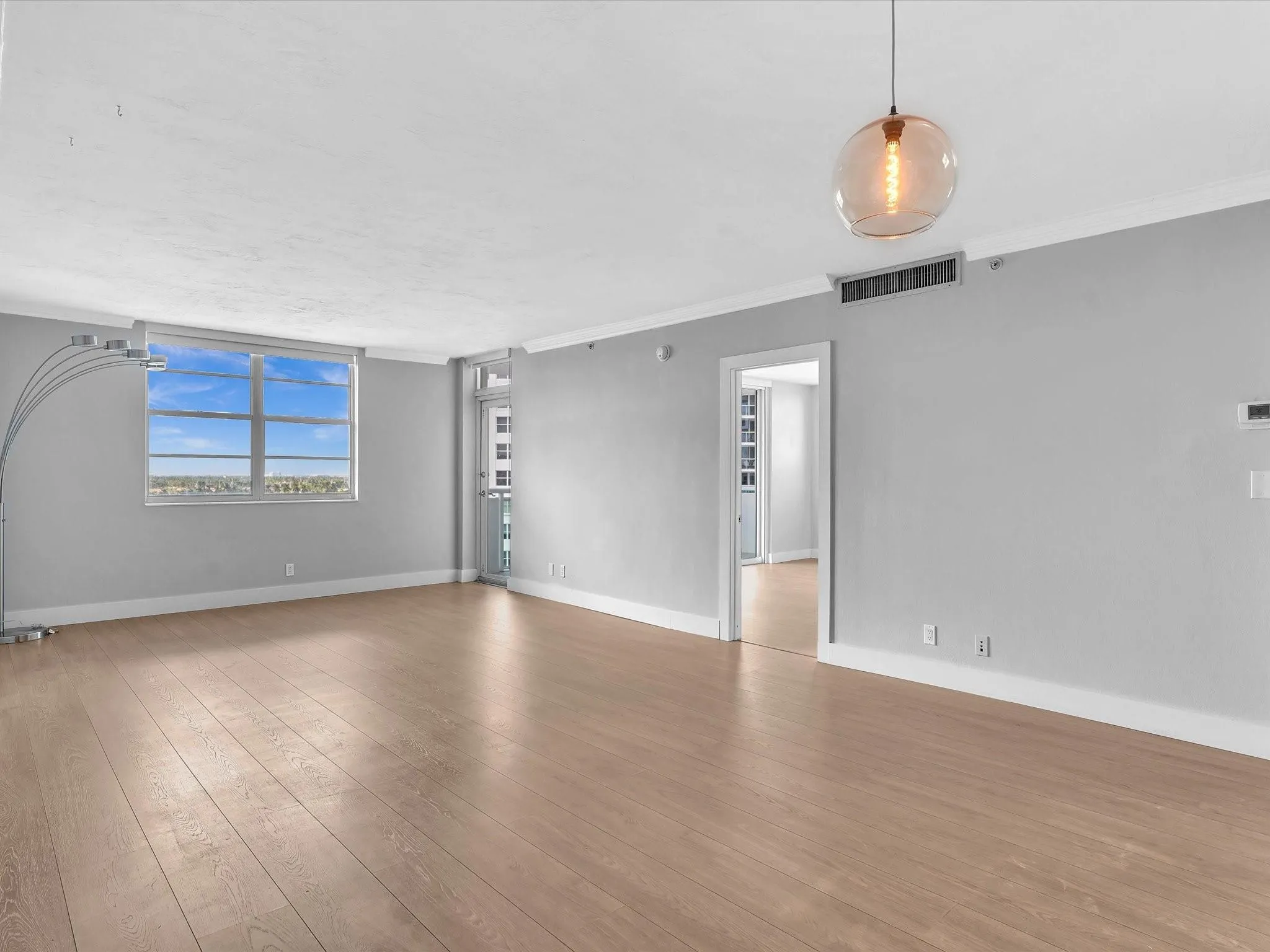 3001 S Ocean Dr, #943