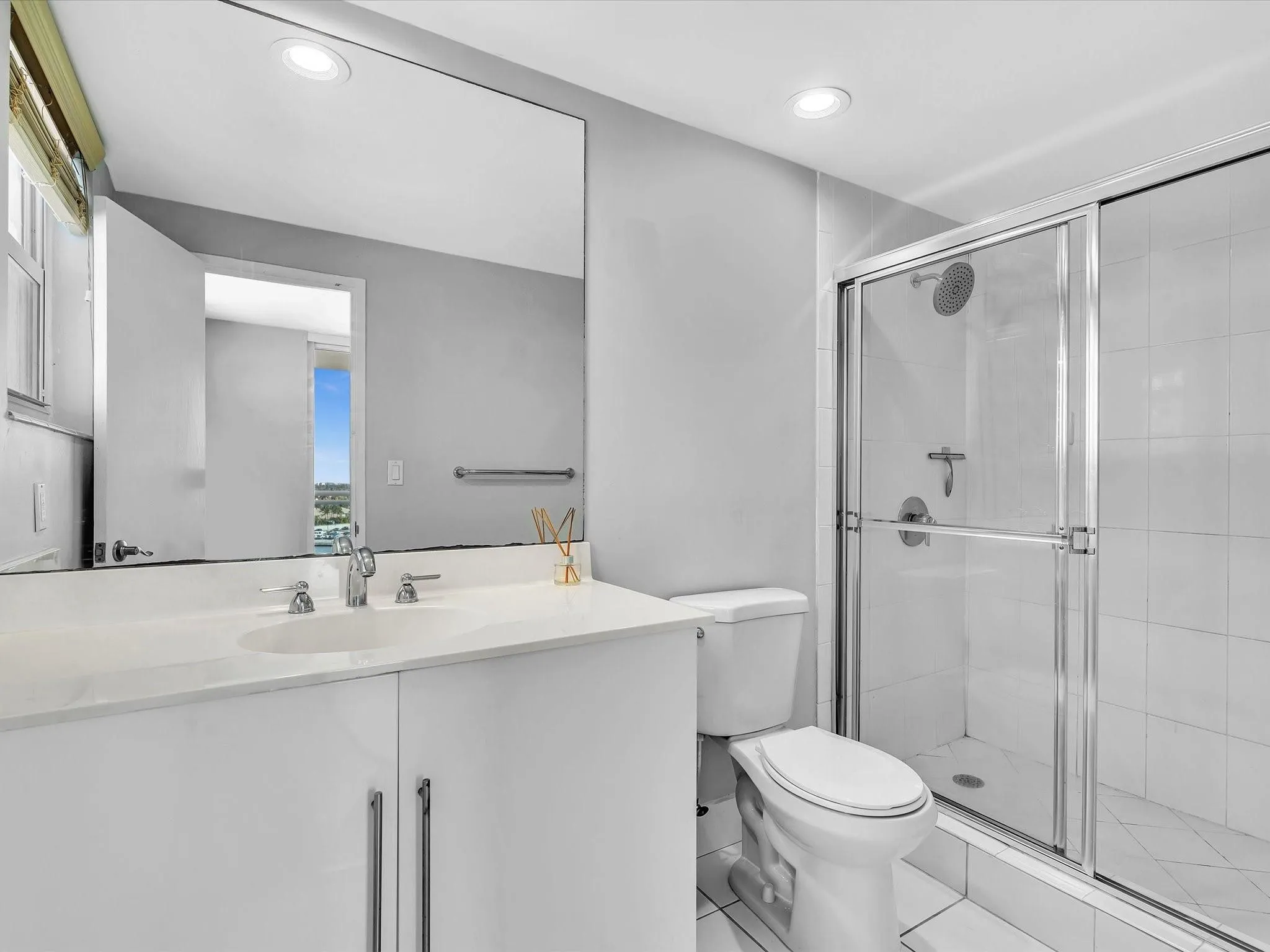 3001 S Ocean Dr, #943
