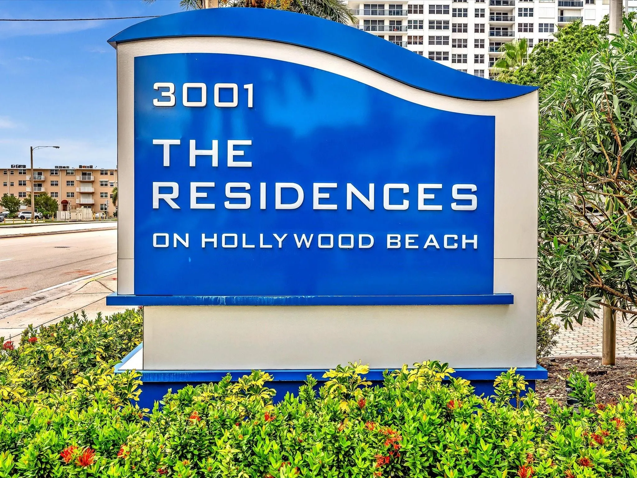 3001 S Ocean Dr, #943