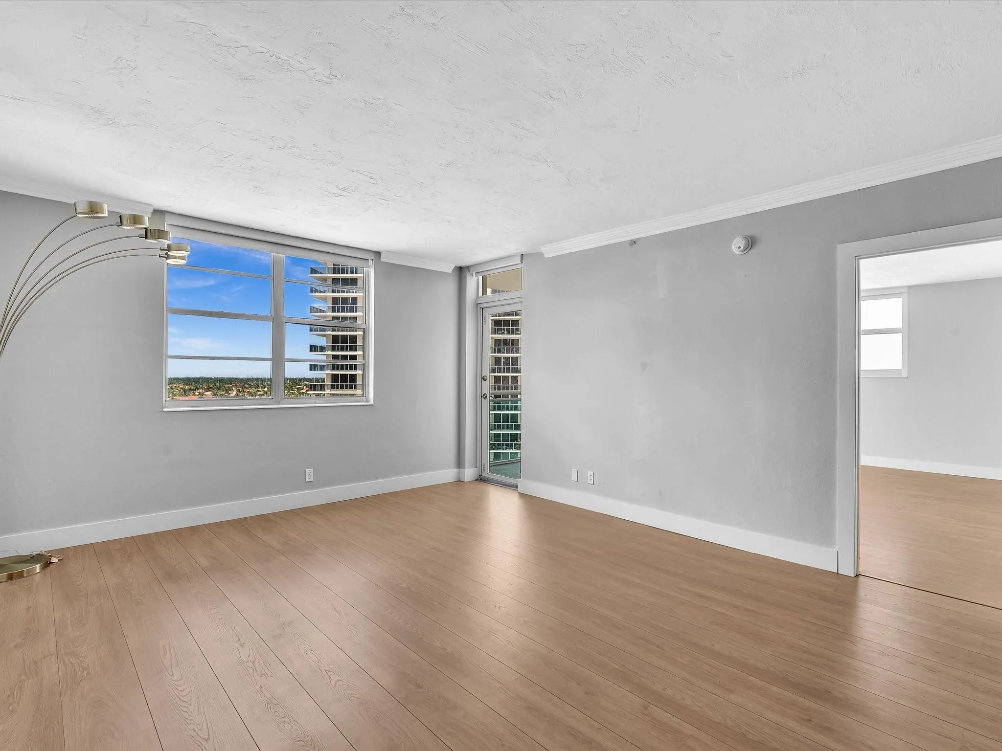 3001 S Ocean Dr, #943