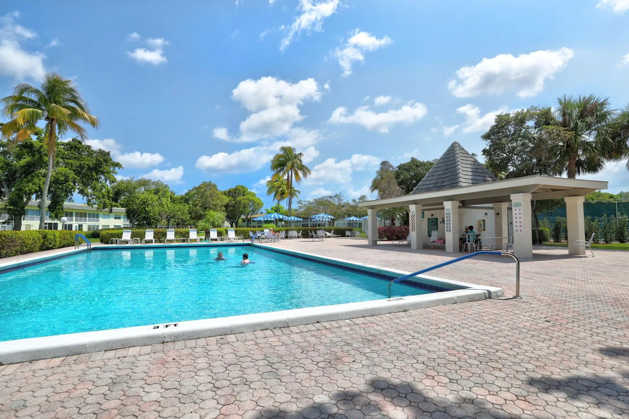 3402 Bimini Ln, #E2