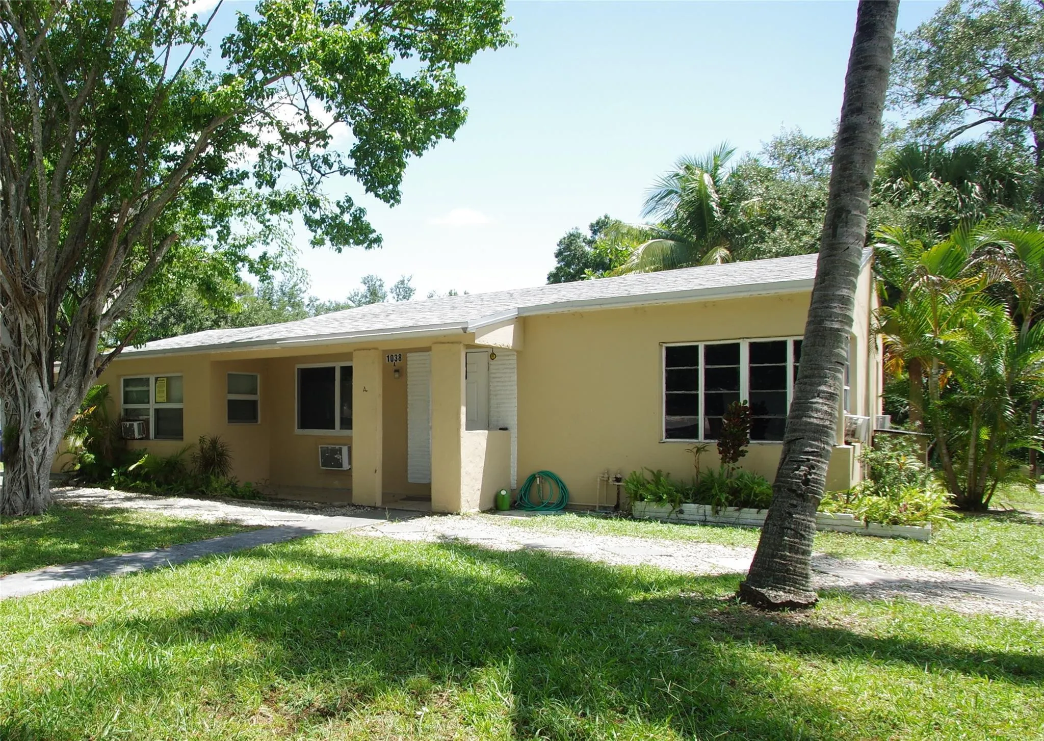 1038 NW 7th Ave, #A