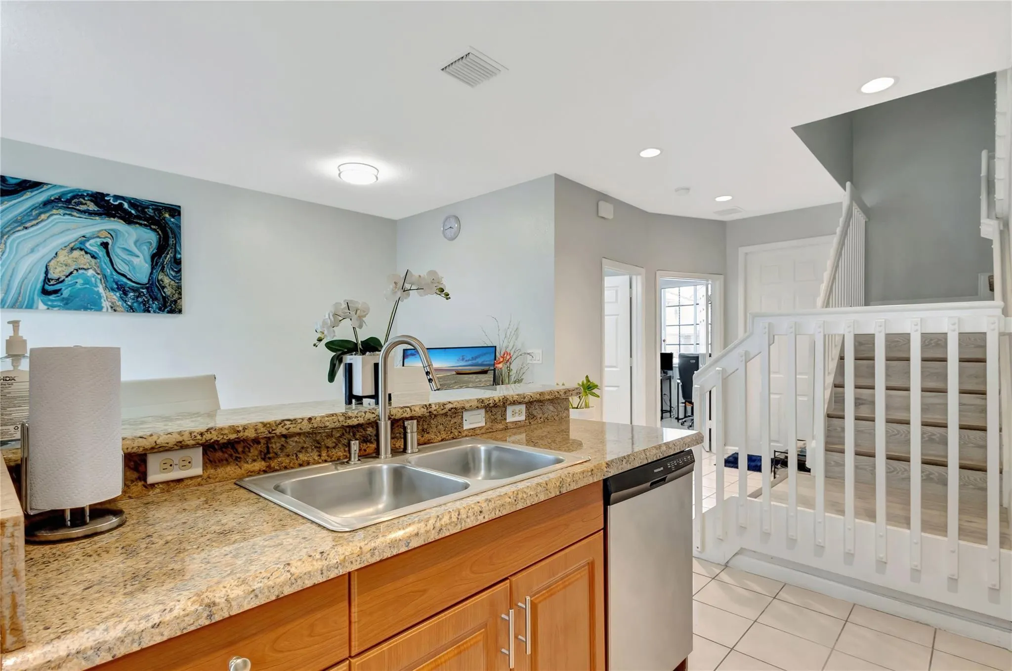 2037 Nassau Dr