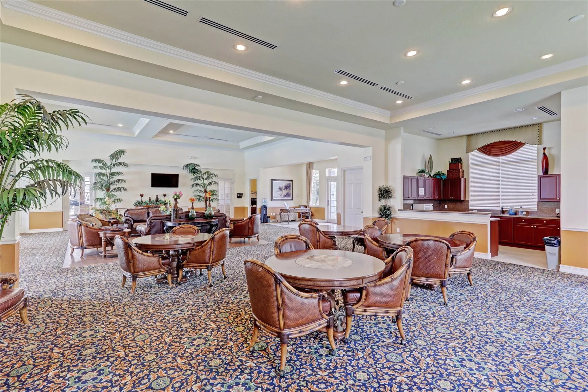 2037 Nassau Dr