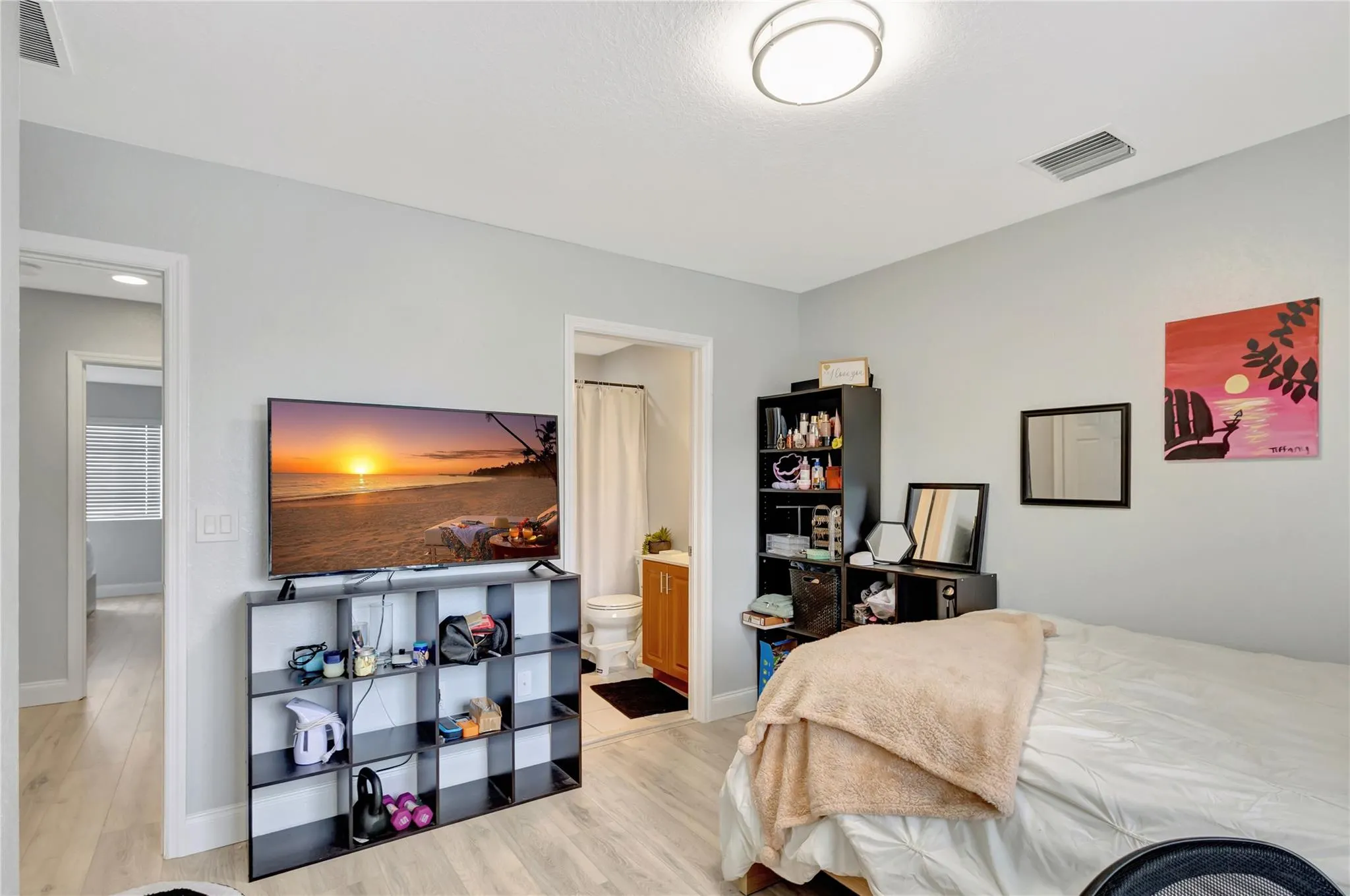 2037 Nassau Dr