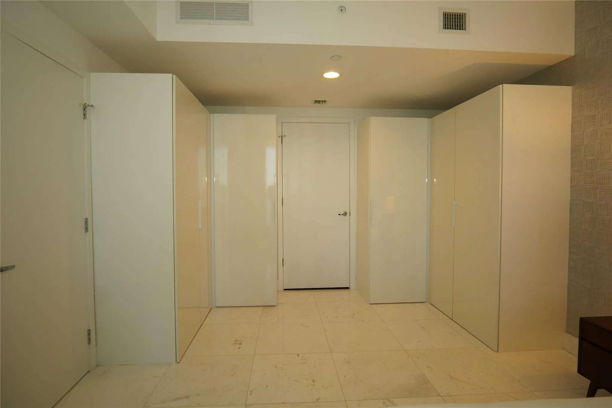 1010 Brickell Ave, #4002