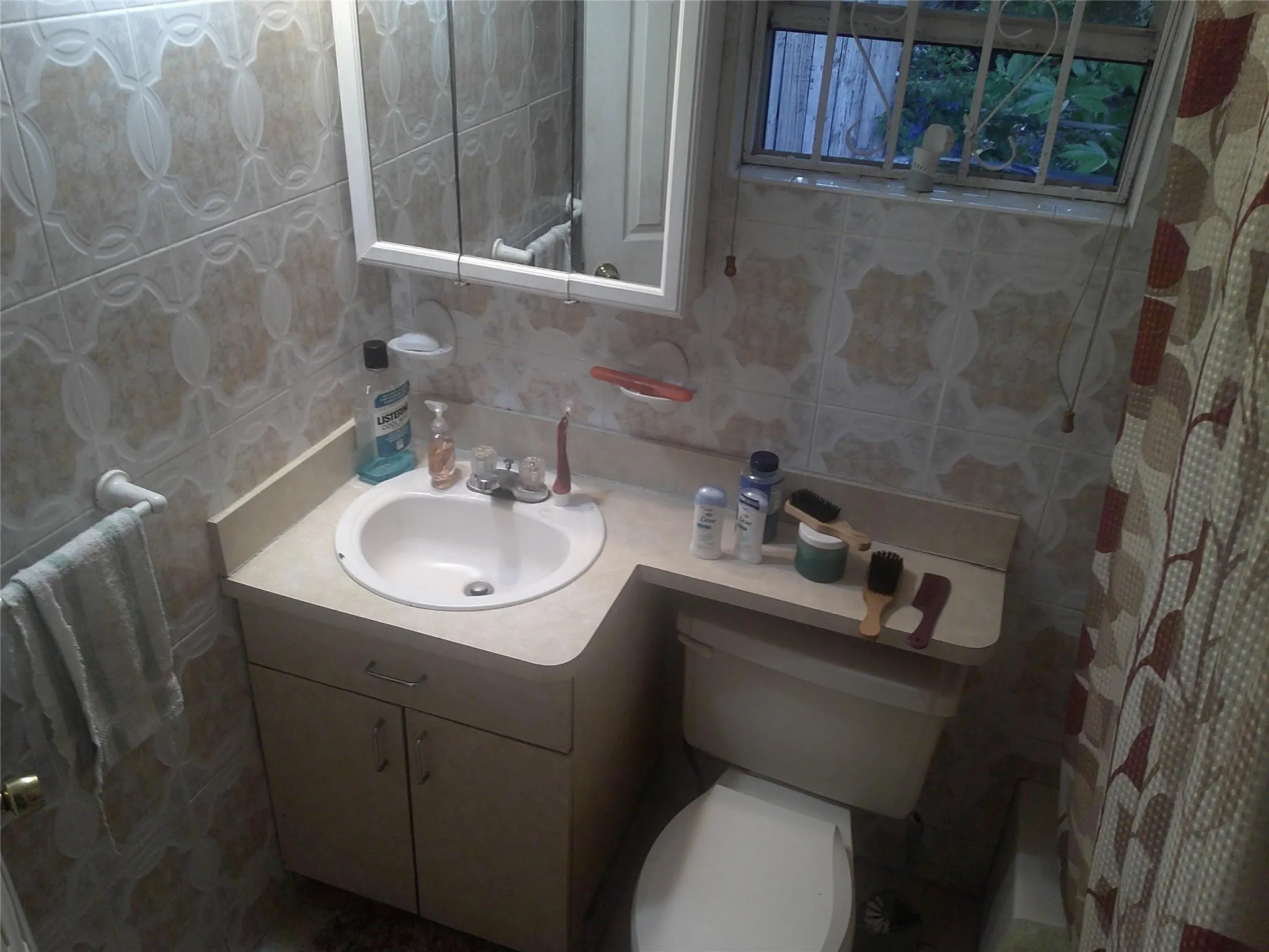 670 NW 194th Ter