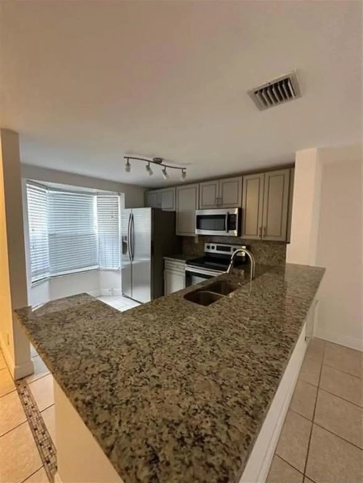 1921 NE 15th Ave, #1921