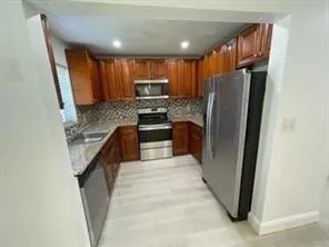 11660 NW 45 Street, #4