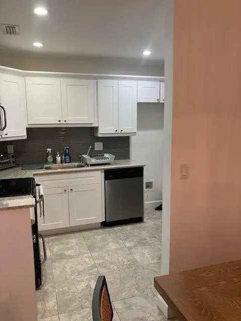 6329 Bay Club Dr, #3