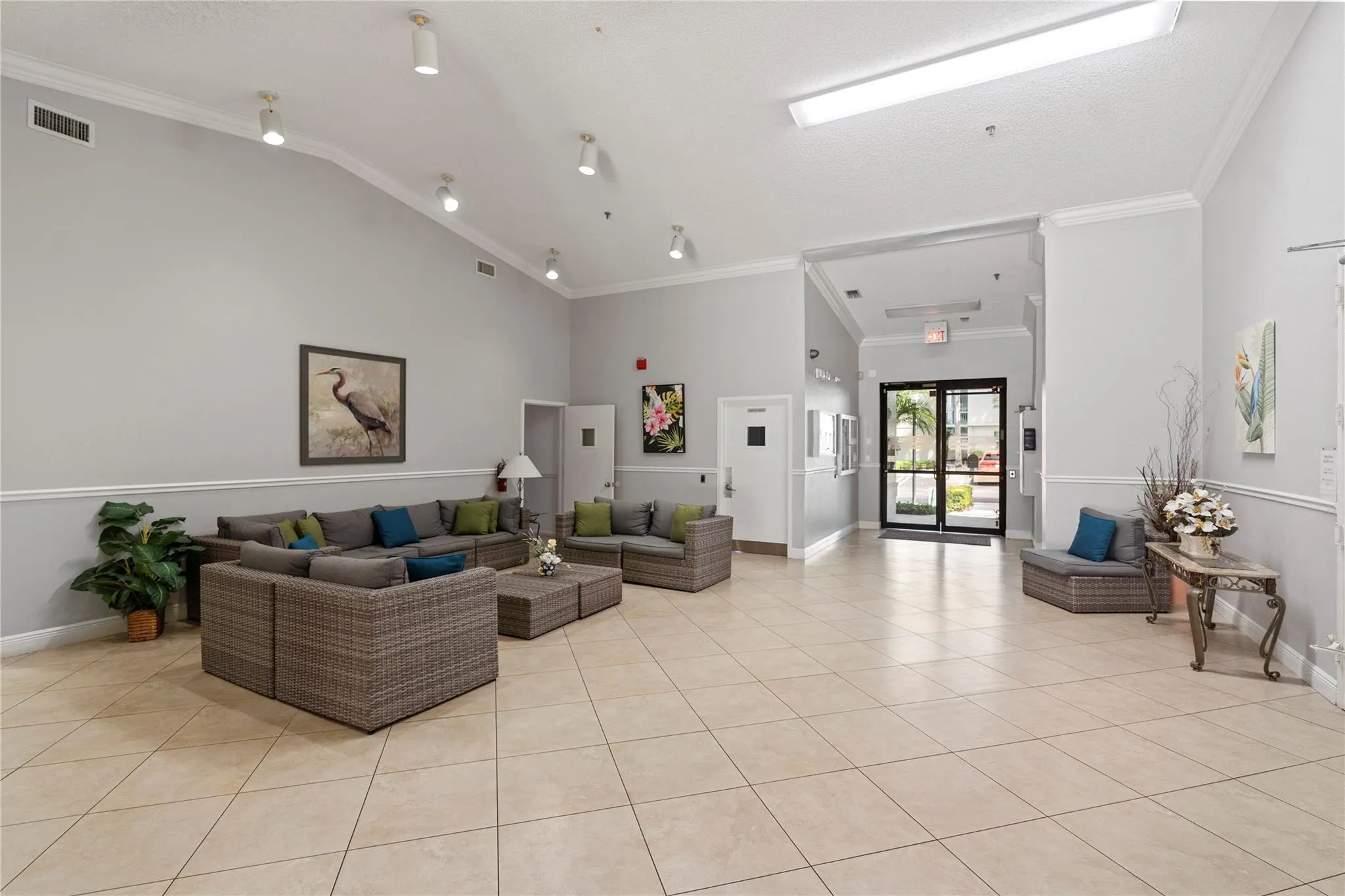 2232 N Cypress Bend Drive, #107