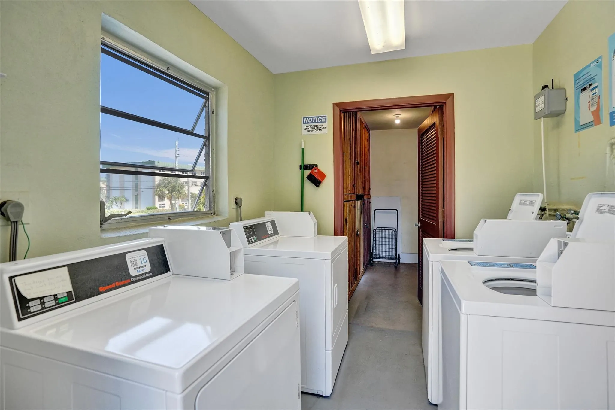 860 SE 6th Ave, #312