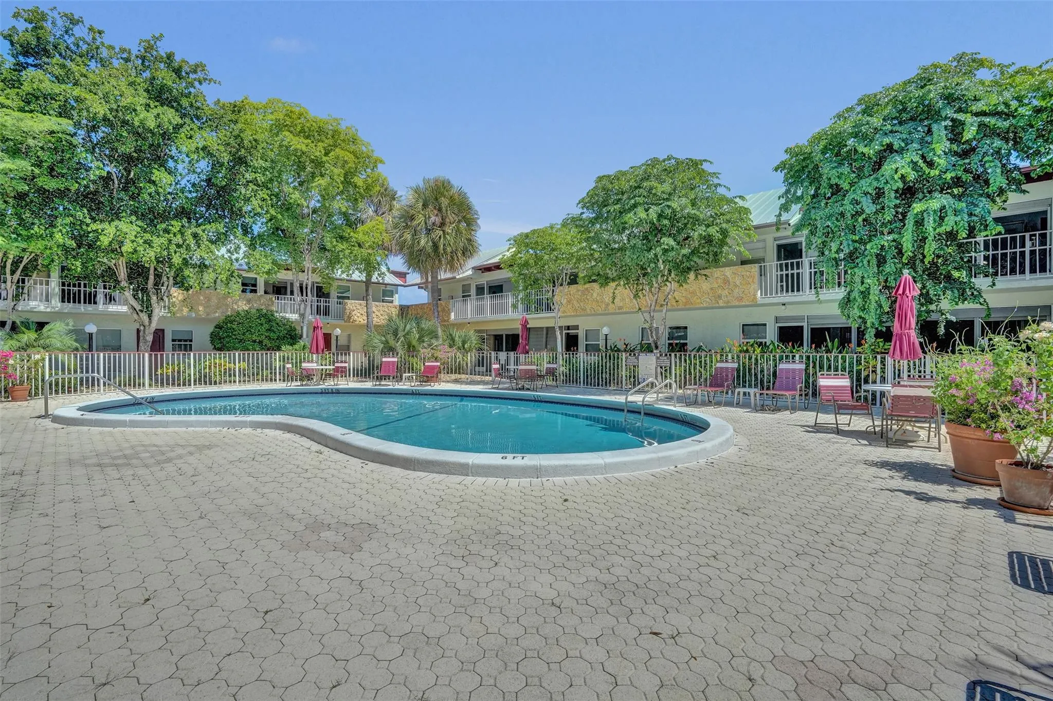 860 SE 6th Ave, #312