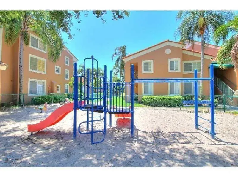 4836 STATE ROAD 7, #101