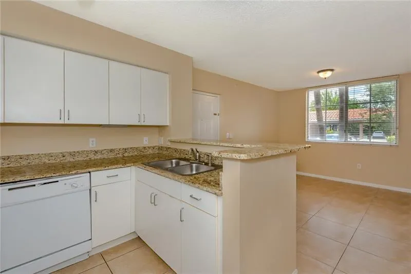 4836 STATE ROAD 7, #101