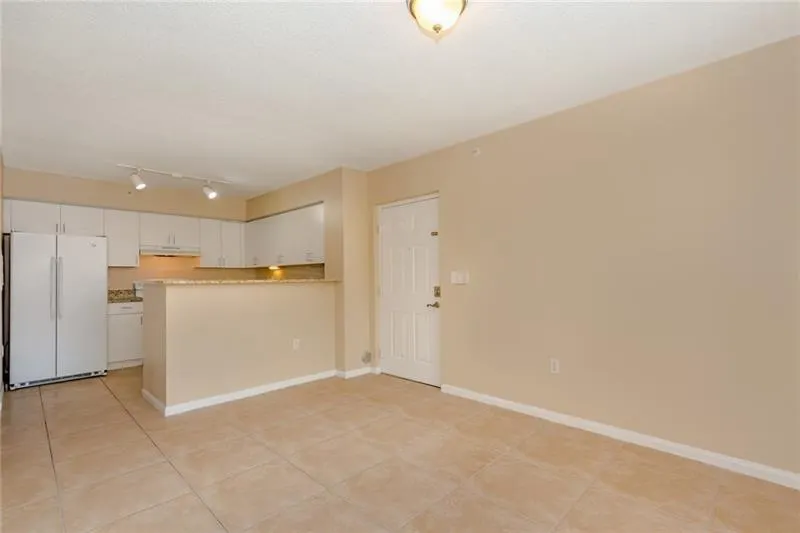 4836 STATE ROAD 7, #101