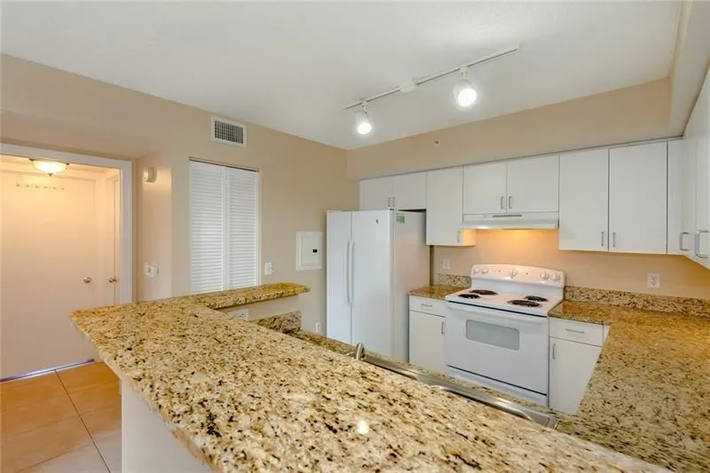 4836 STATE ROAD 7, #101