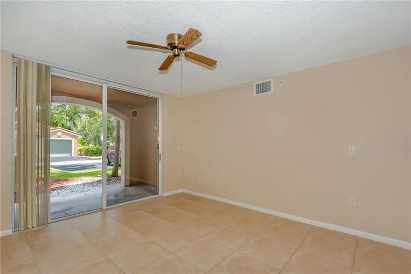 4836 STATE ROAD 7, #101