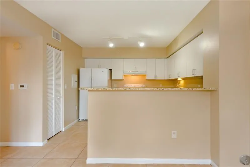 4836 STATE ROAD 7, #101