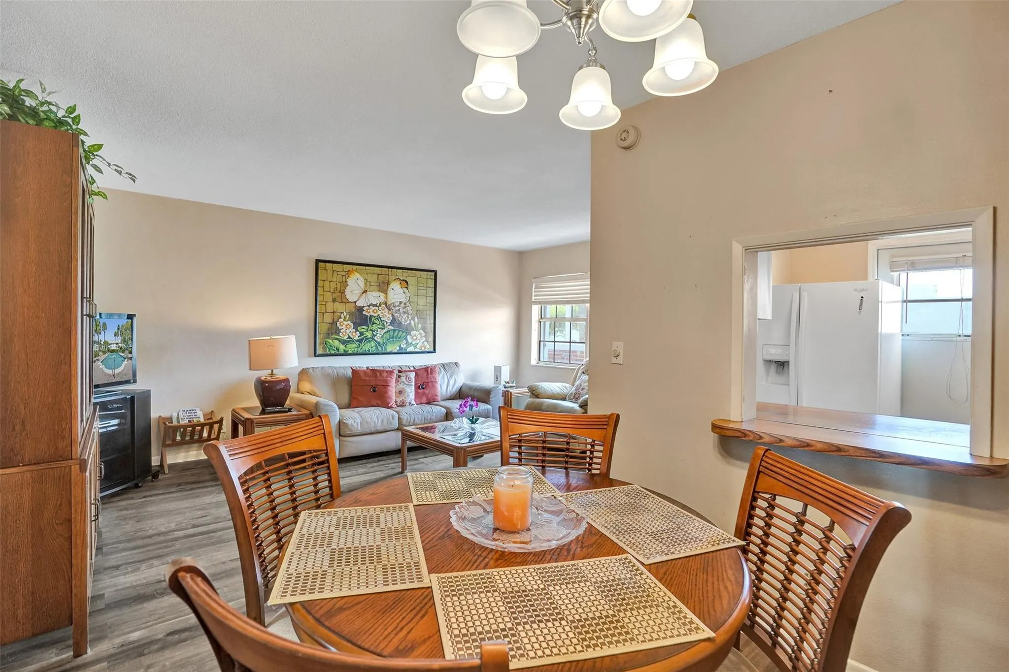 2050 NE 39th St, #203s