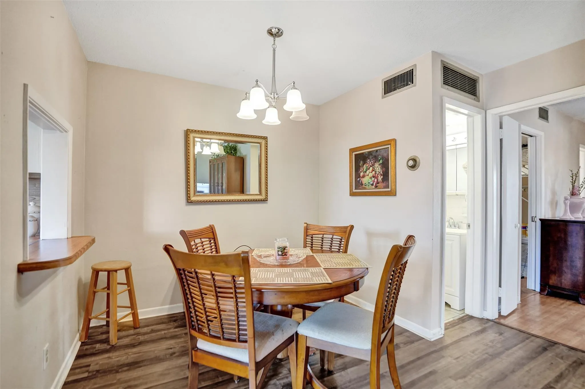 2050 NE 39th St, #203s