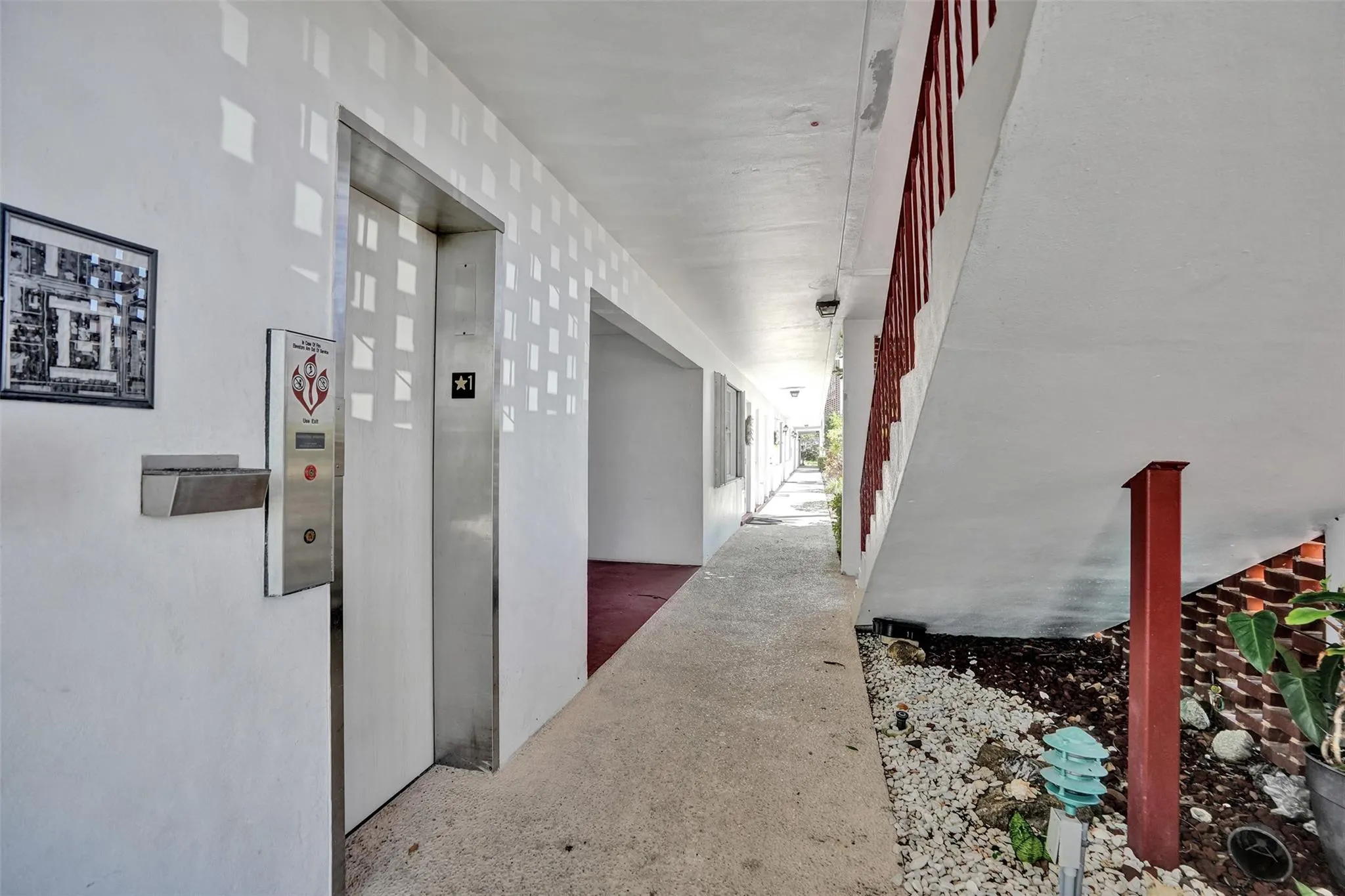 2050 NE 39th St, #203s