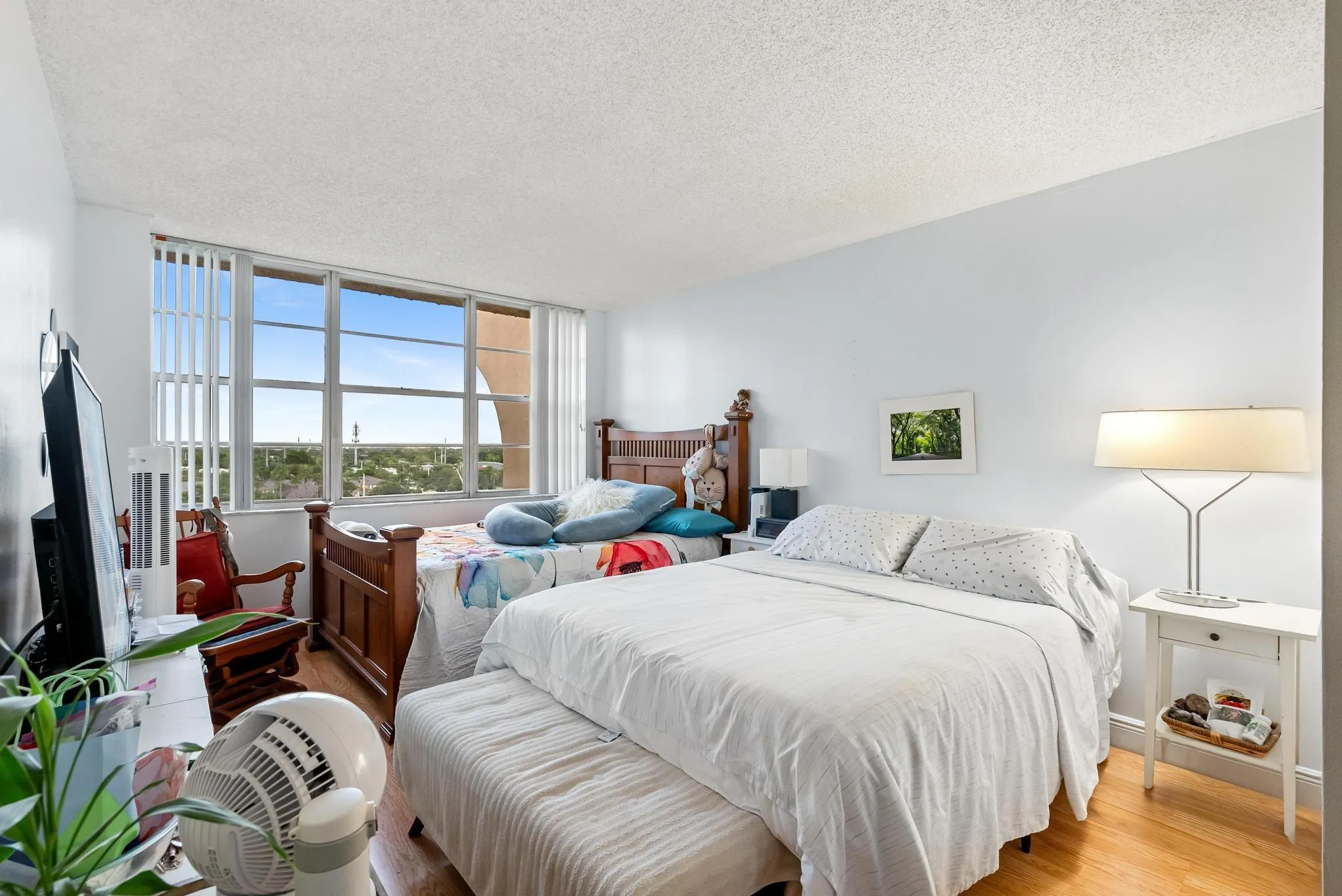 1200 Saint Charles Pl, #PH 21