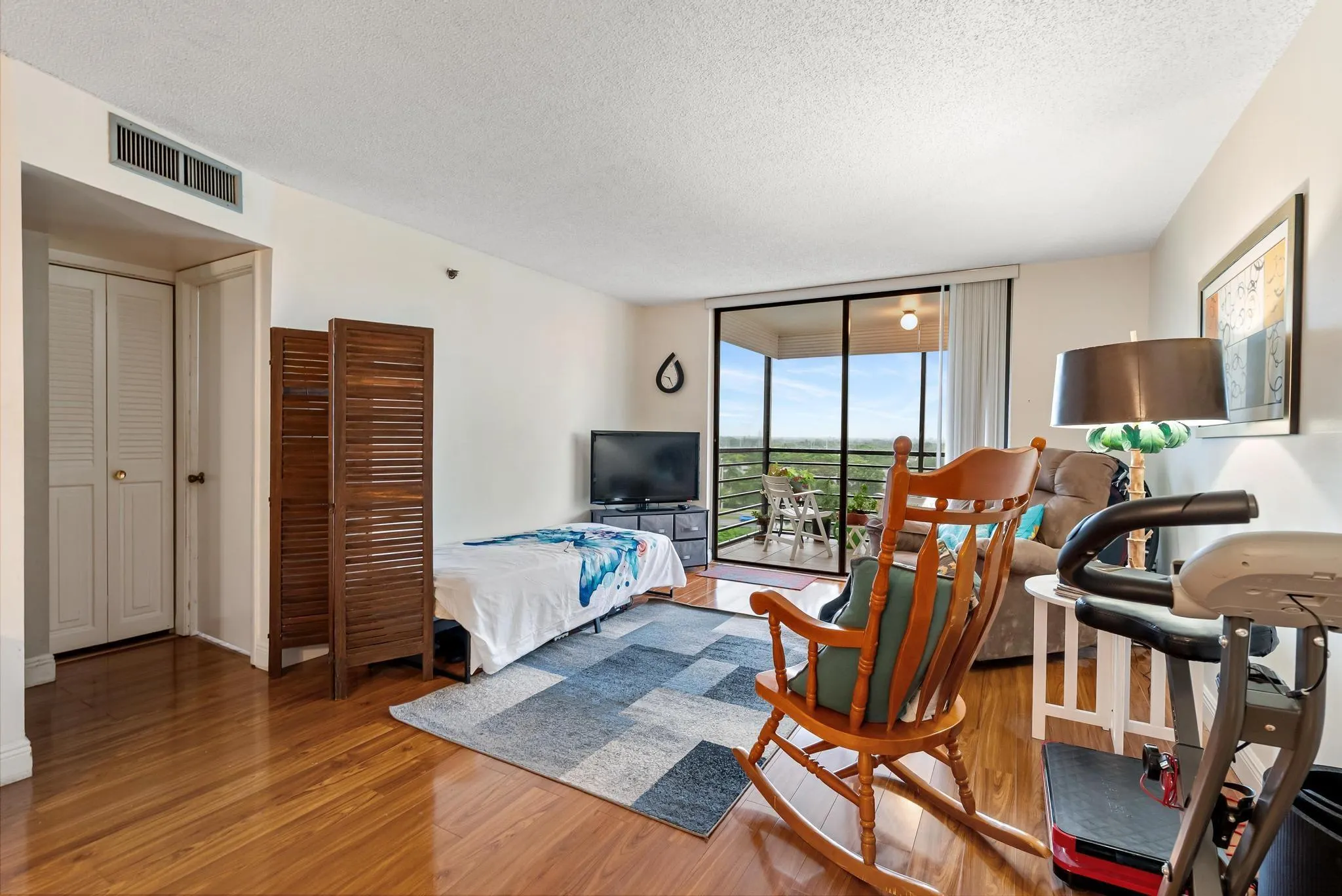 1200 Saint Charles Pl, #PH 21