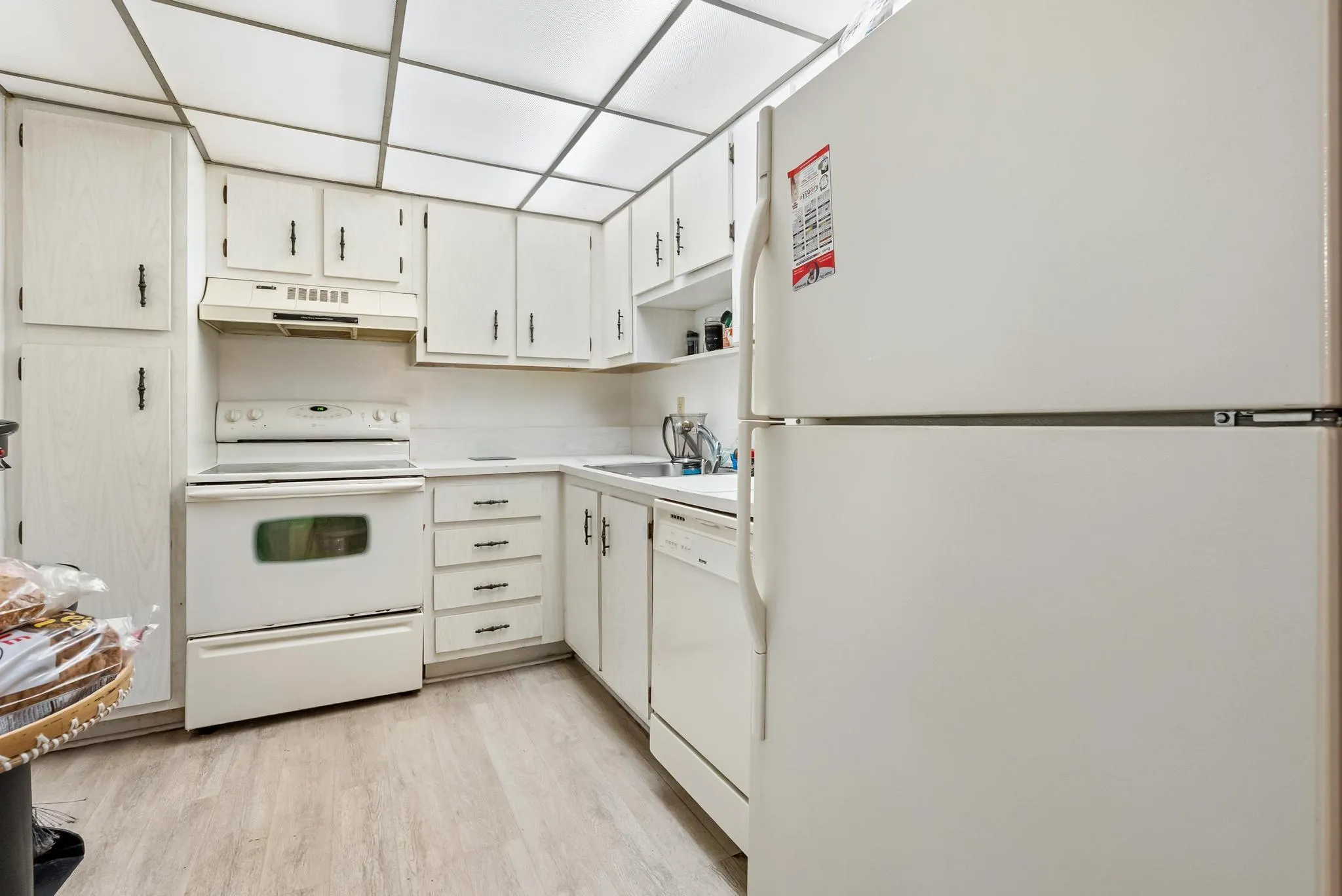 1200 Saint Charles Pl, #PH 21