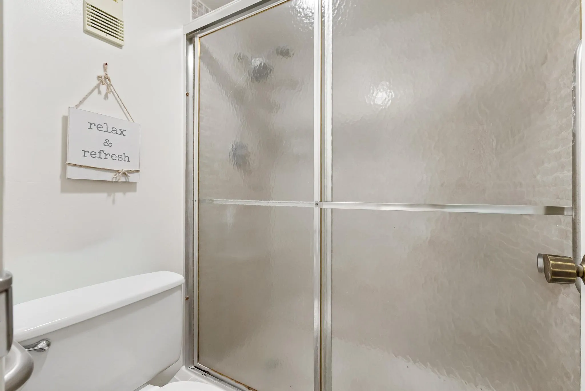1200 Saint Charles Pl, #PH 21