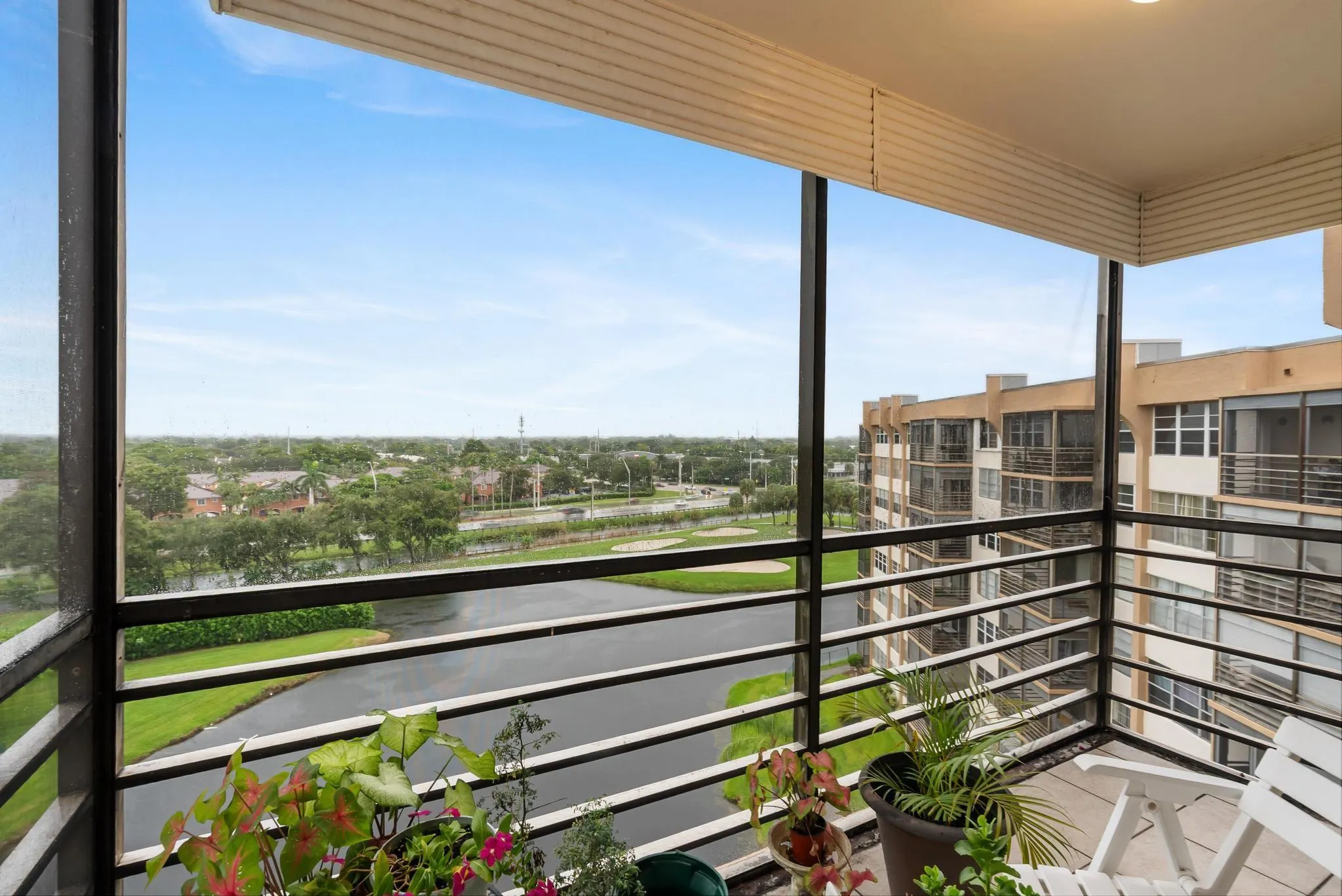 1200 Saint Charles Pl, #PH 21