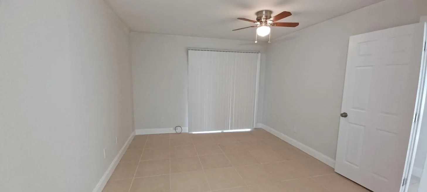 519 SW Sara Blvd, #519