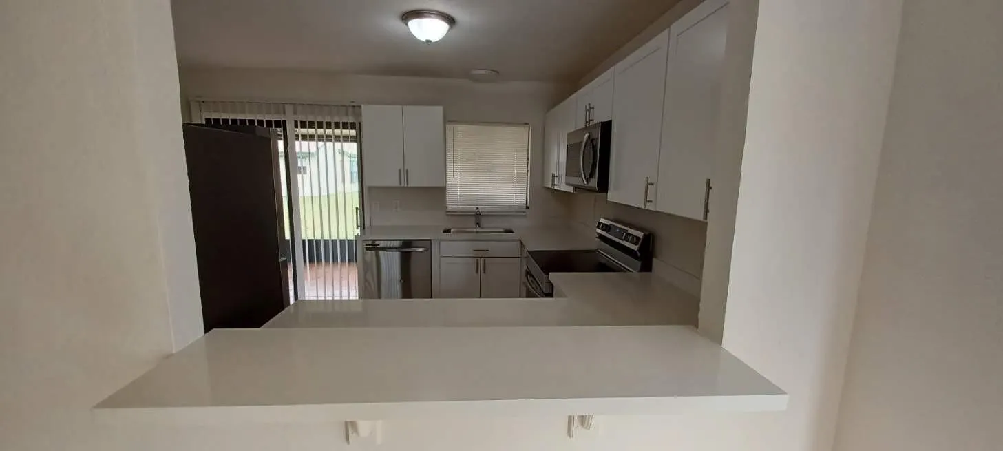 519 SW Sara Blvd, #519