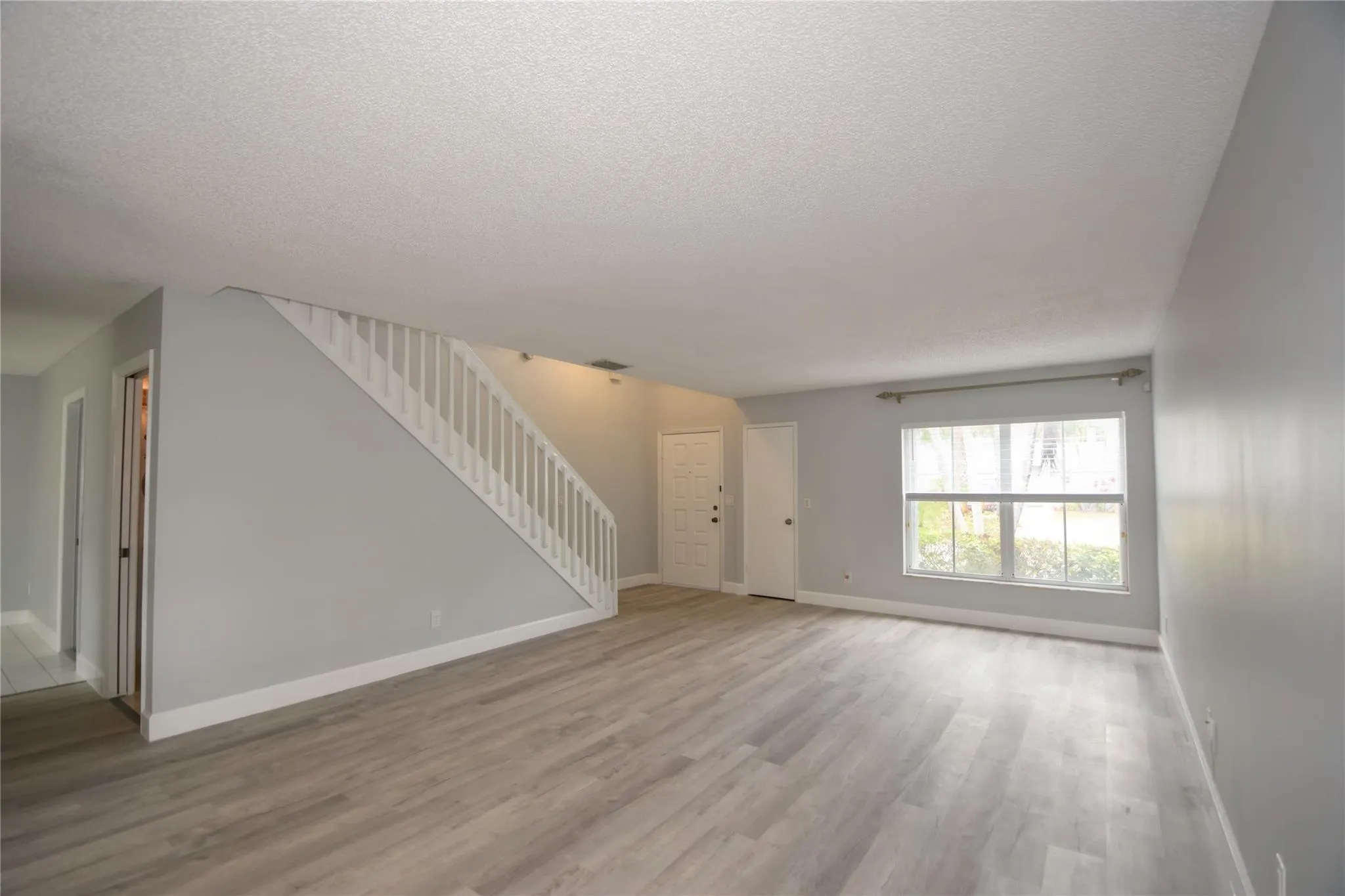 4801 Grapevine Way, #4801