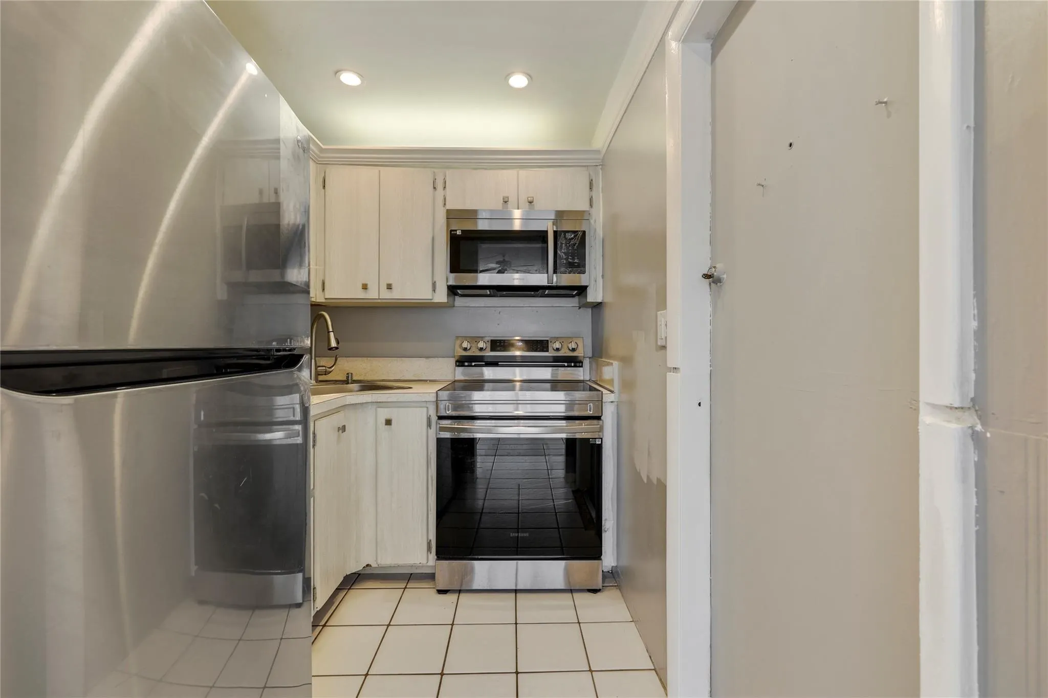 280 S Cypress Rd, #306