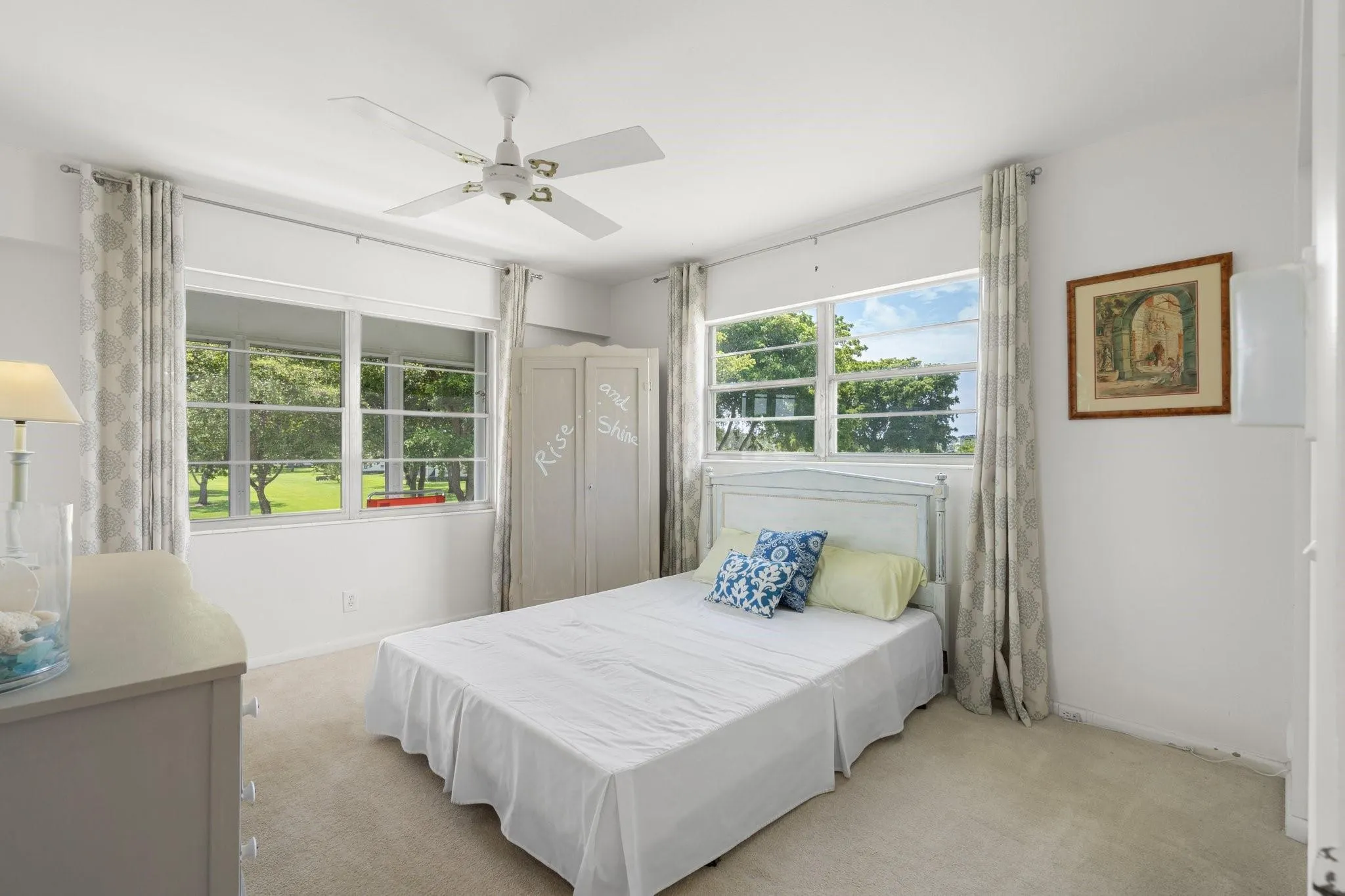 200 Mansfield