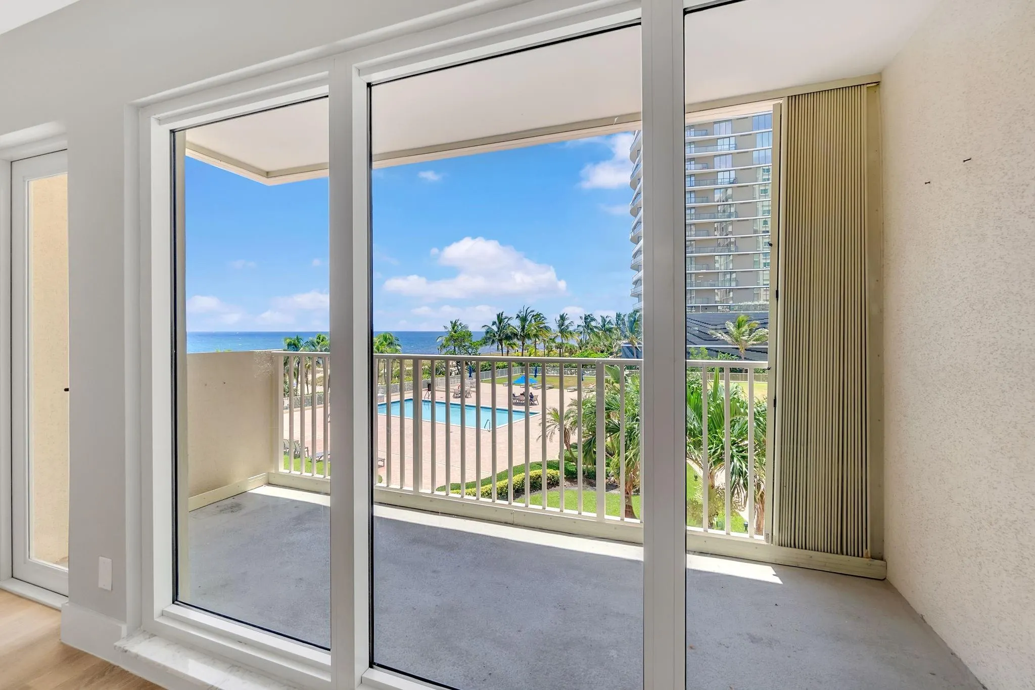 750 N Ocean Blvd, #404