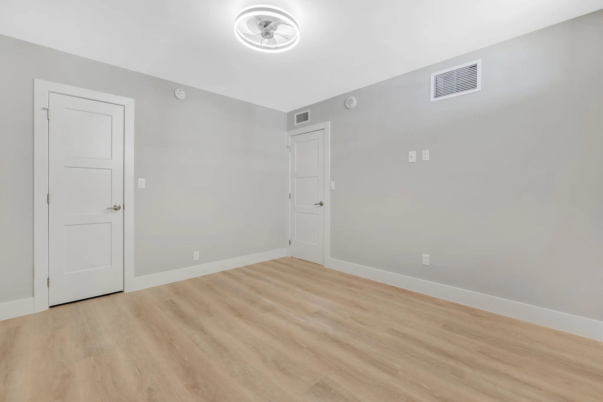 750 N Ocean Blvd, #404