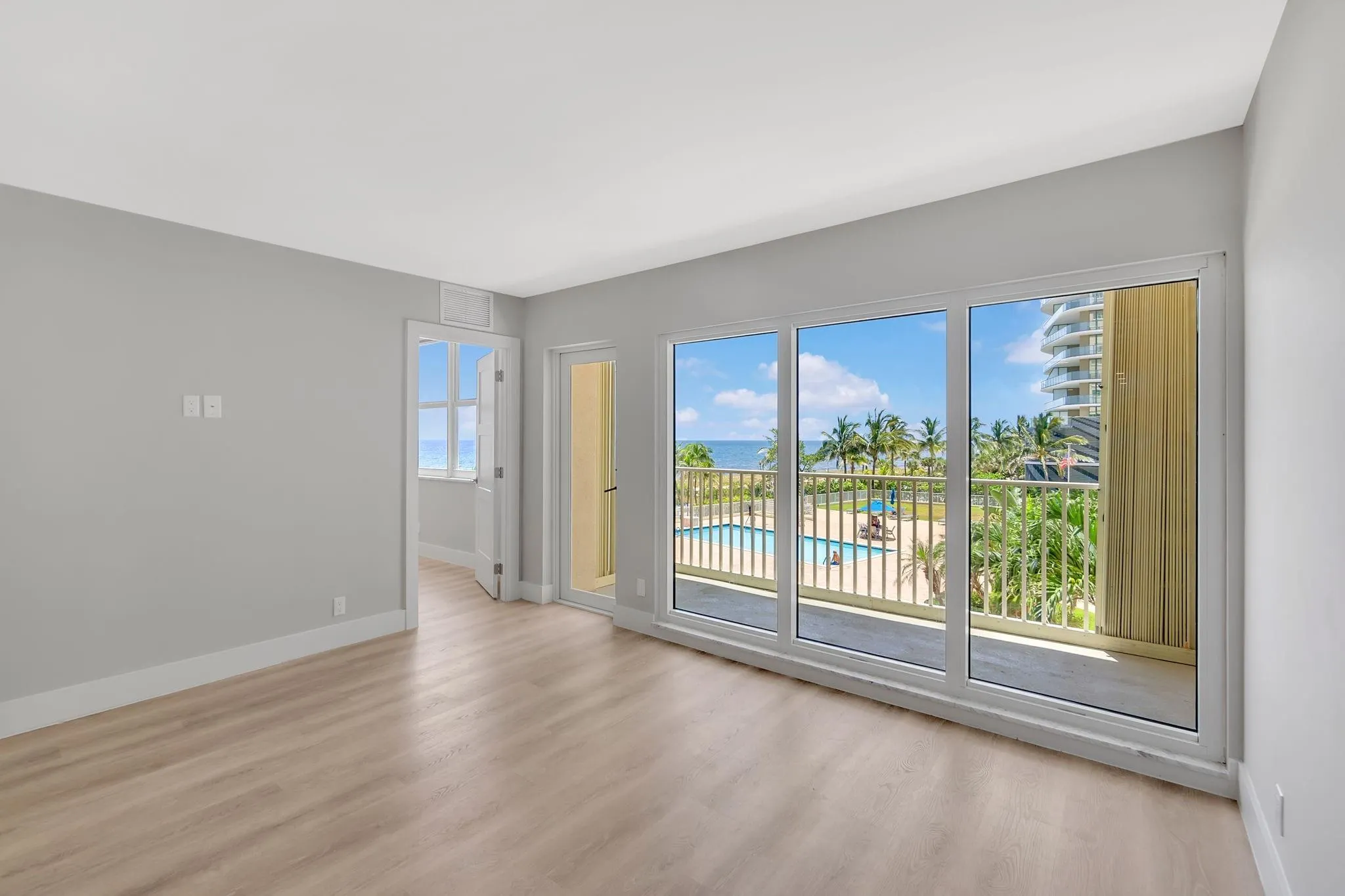 750 N Ocean Blvd, #404