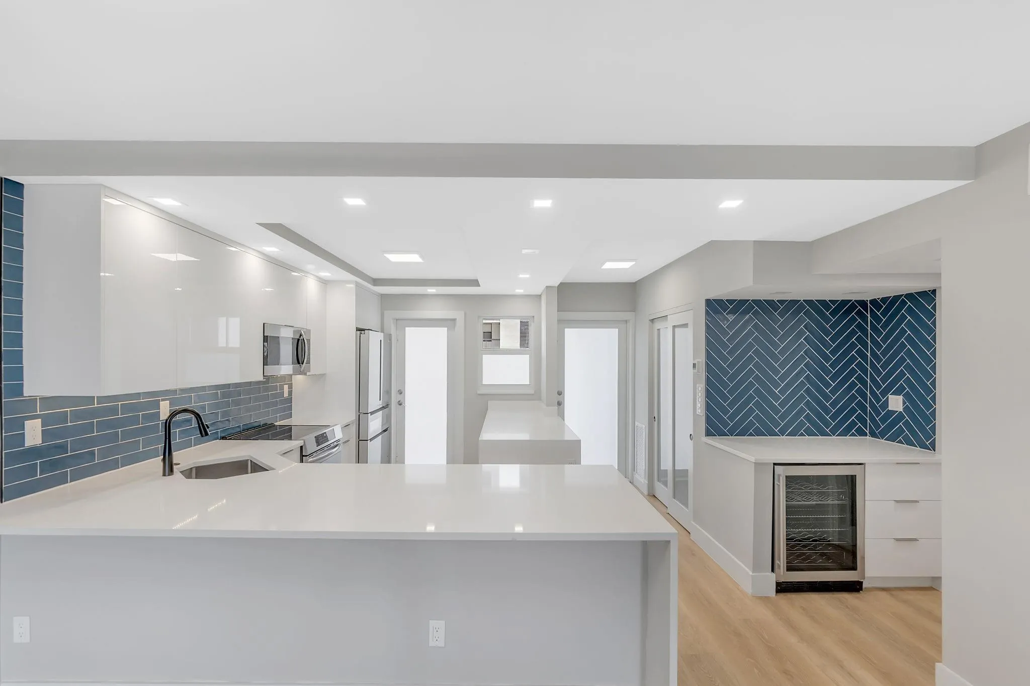 750 N Ocean Blvd, #404