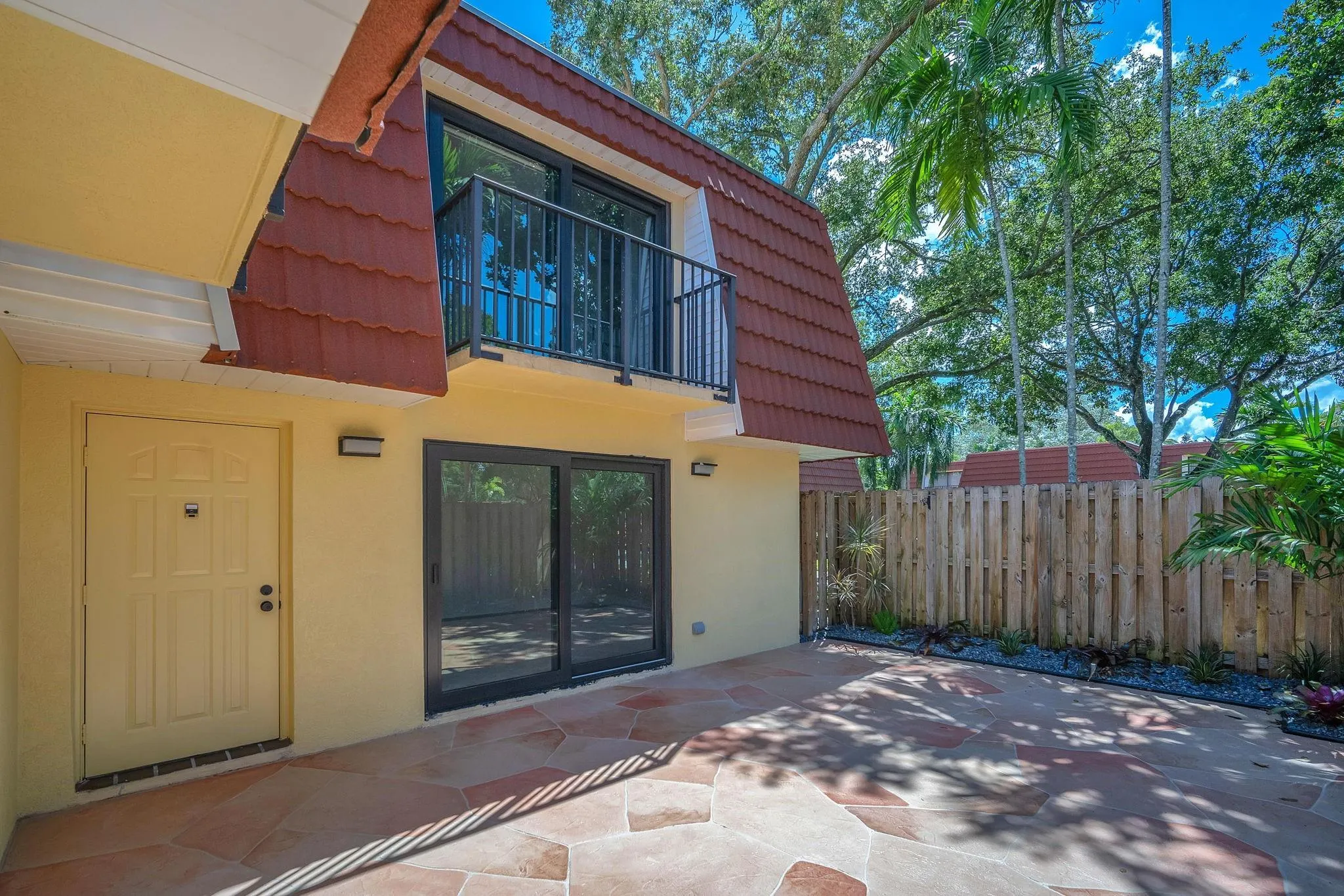 9919 NW 6th Ct