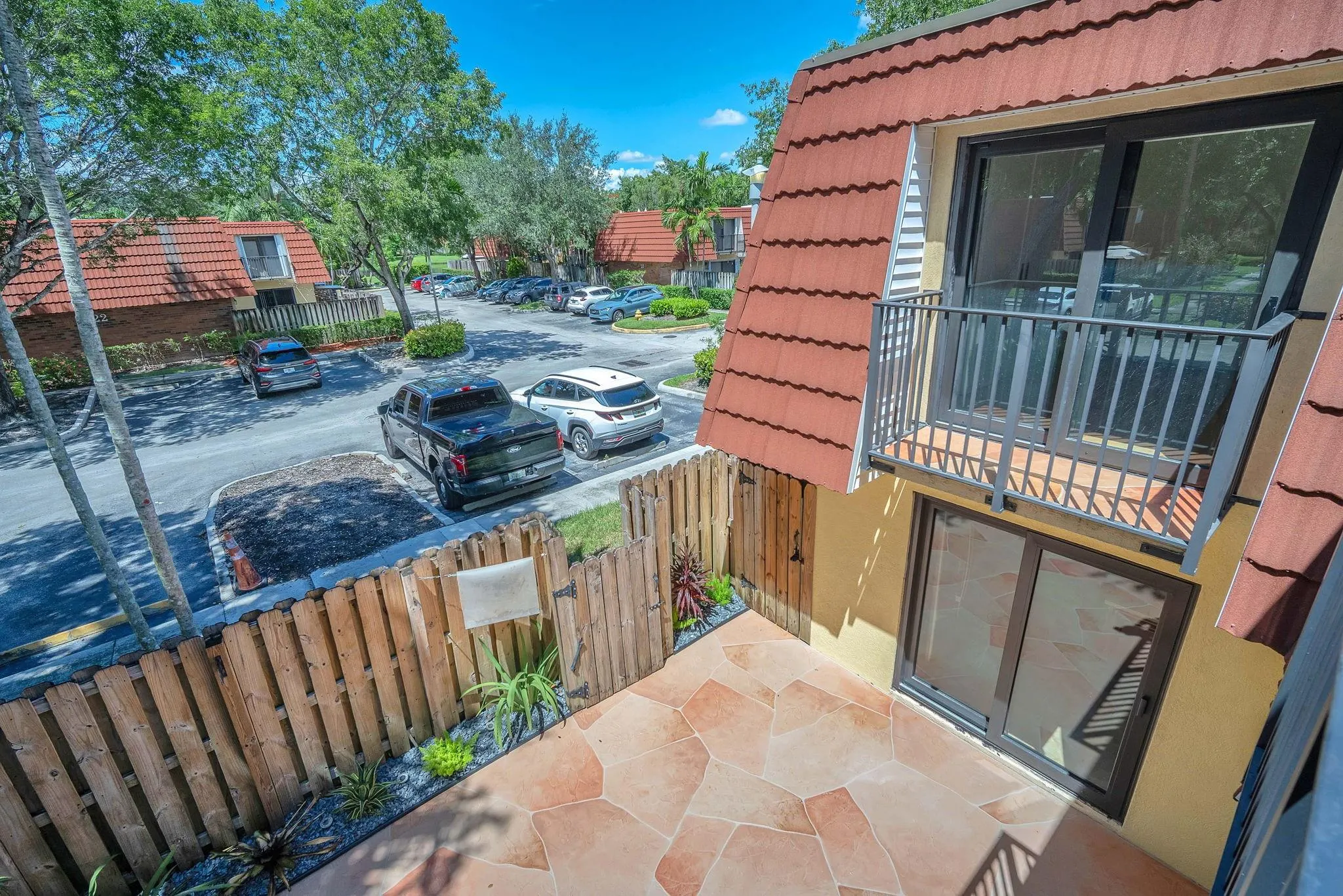 9919 NW 6th Ct