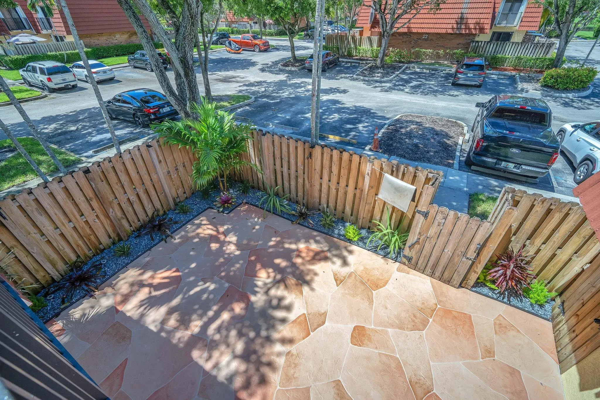 9919 NW 6th Ct